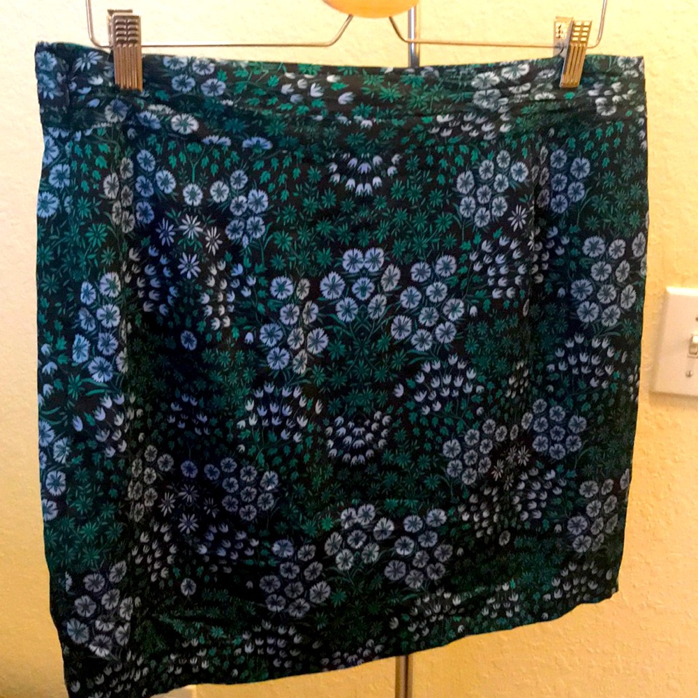 Banana Republic Floral Print Tulip Hem Skirt